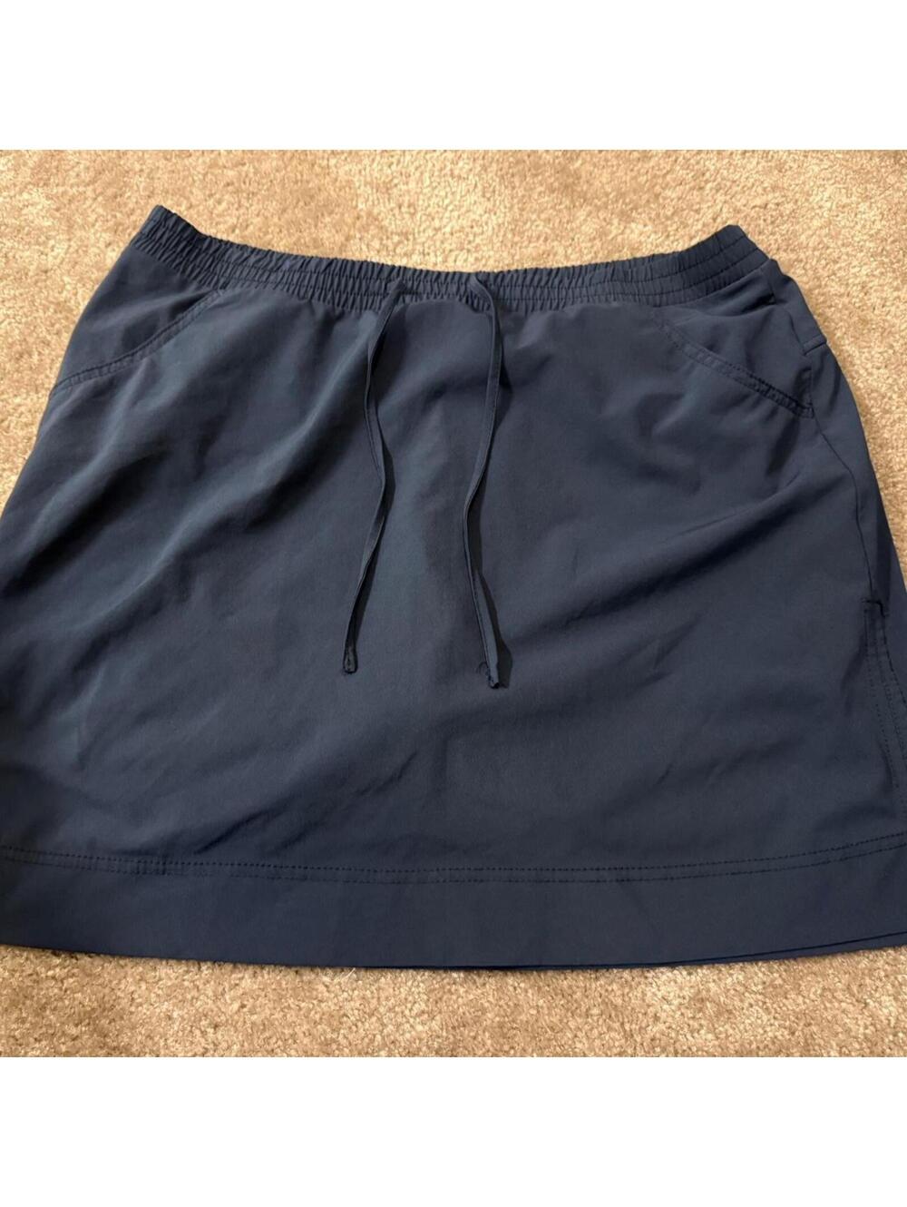 Lee Navy blue tennis skirt with built-in shorts #tennis #athleticwear